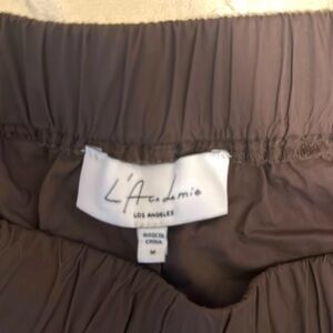 Revolve le academie size medium brown shorts